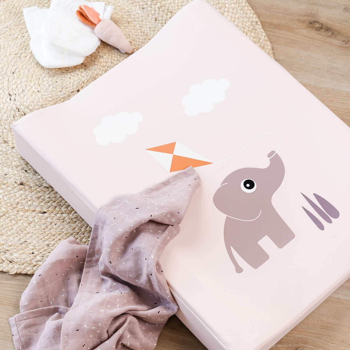 Changing pad easy wipe - Playground - Powder